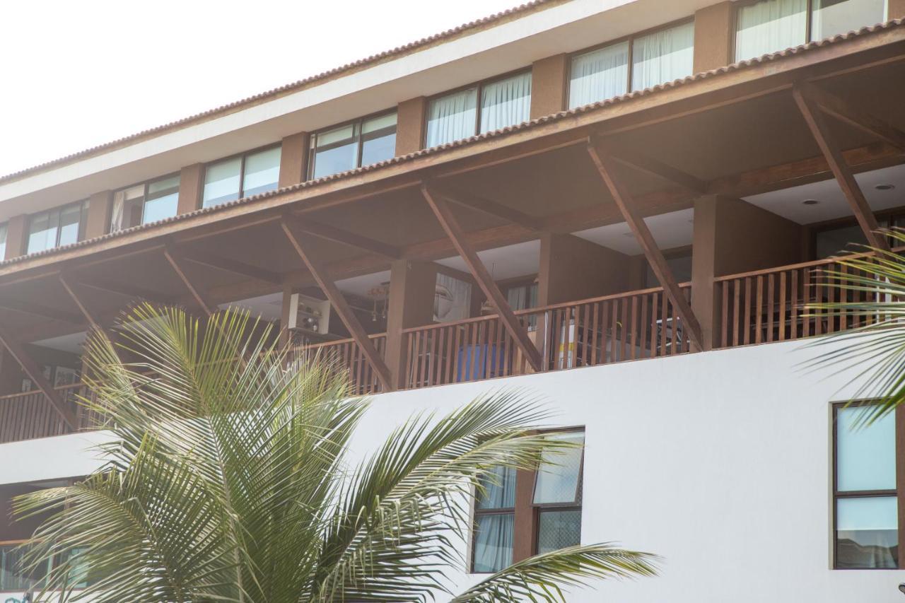 Resort Beira Mar Em Porto De Galinhas - Cupe Beach Living Porto de Galinhas Exterior photo